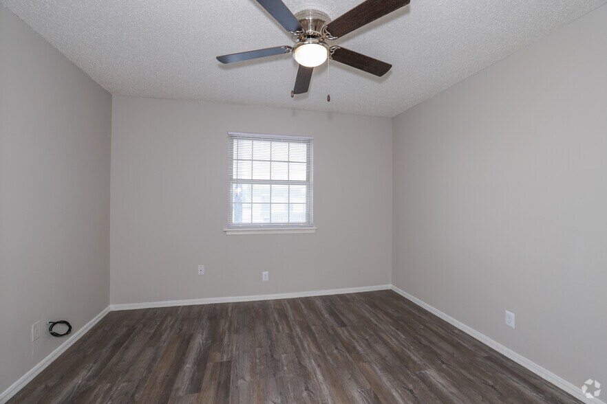 More Photos Of 1713 S Memorial Dr, Tulsa Apartments For Sale