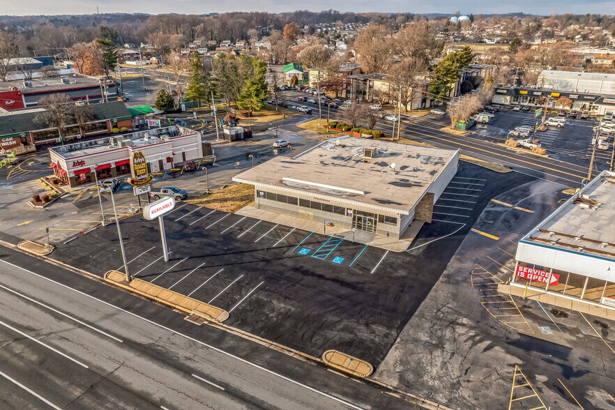 More Photos Of 3209 Kirkwood Hwy, Wilmington General Retail For Sale