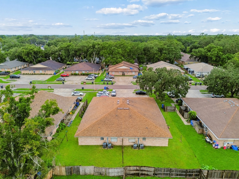 More Photos Of 3132 Bloomingdale Villas Ct, Brandon Apartments For Sale