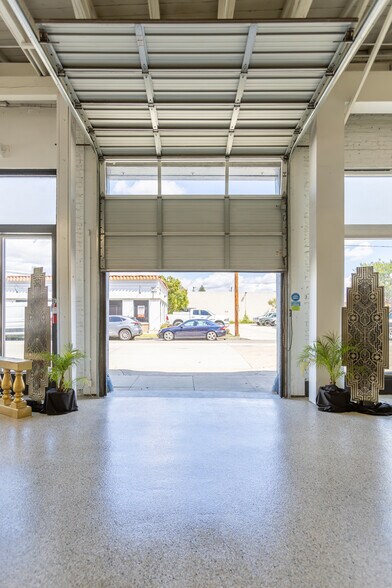 More Photos Of 402 W Chapman Ave, Orange Storefront For Lease