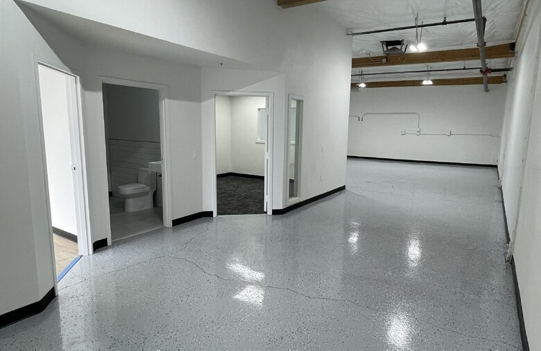 More Photos Of 2209 W 1st St, Tempe Unknown For Lease