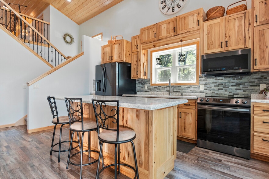 More Photos Of 23729 Oak Lake Trl SE, Erskine Specialty For Sale