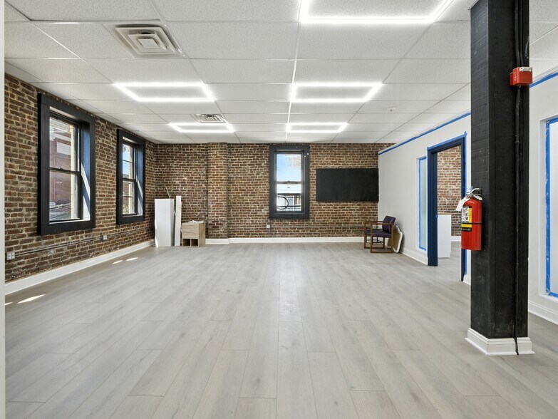 More Photos Of 538-540 62nd St, West New York Loft Creative Space For Lease