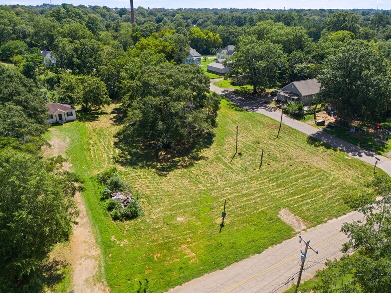 More Photos Of 1204 Evergreen St, Anderson Apartments For Sale