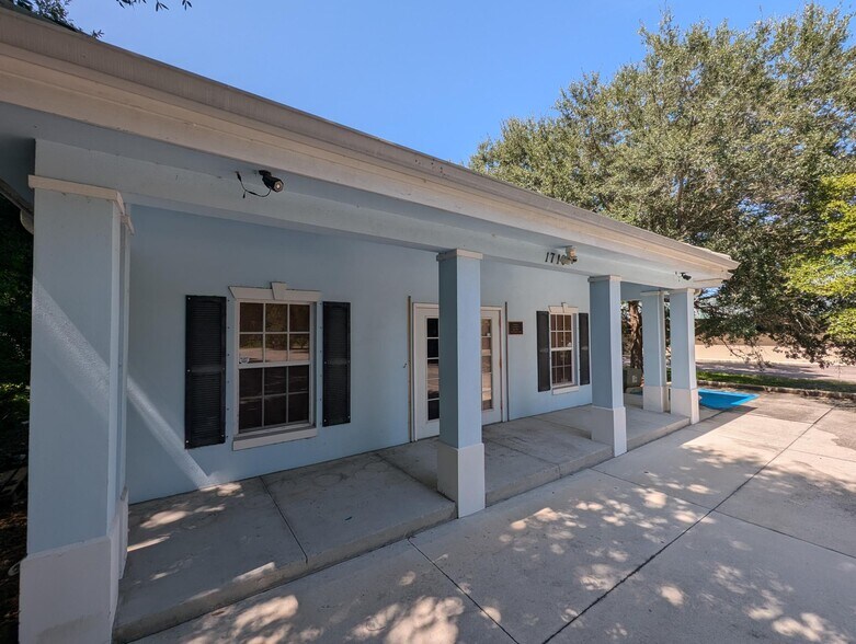 More Photos Of 1710 36th St, Vero Beach Medical For Sale