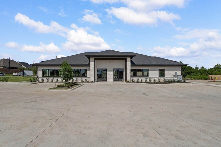 More Photos Of 8056 Precinct Line Rd, Colleyville Medical For Sale