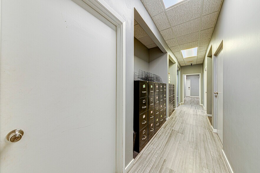 More Photos Of 890 N State Road 434, Altamonte Springs Medical For Sale