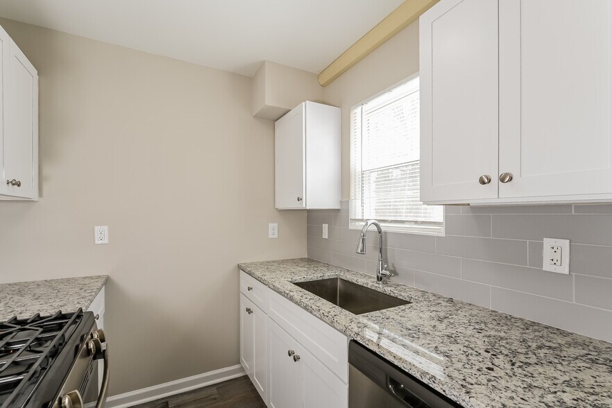 More Photos Of 3586 Jackson St, Atlanta Apartments For Sale