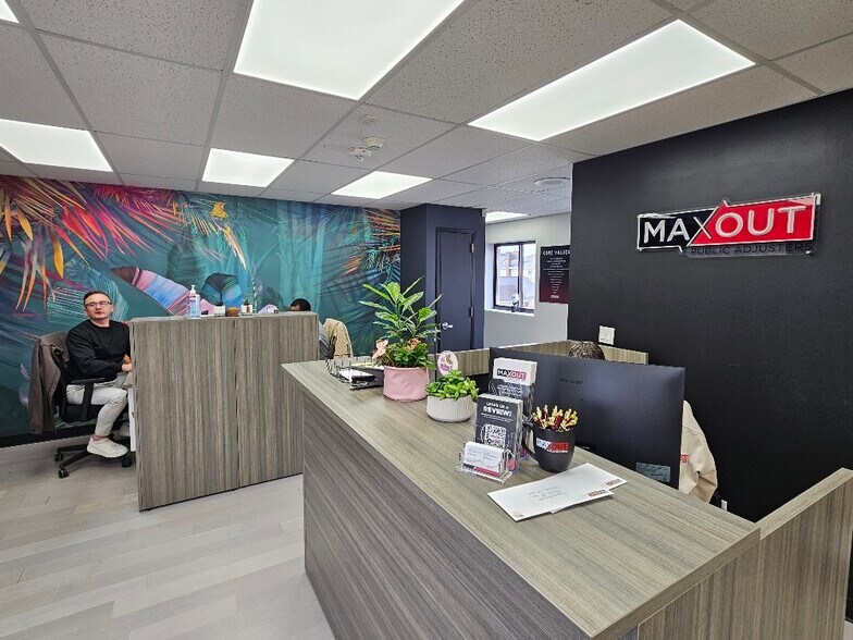 More Photos Of 183 Mineola Blvd, Mineola Medical For Sale