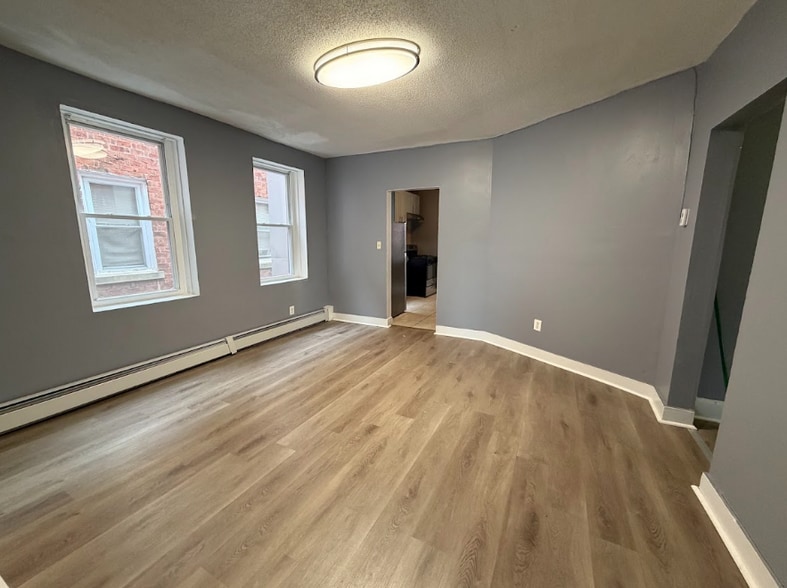 More Photos Of 57 Whiting St, New Britain Apartments For Sale