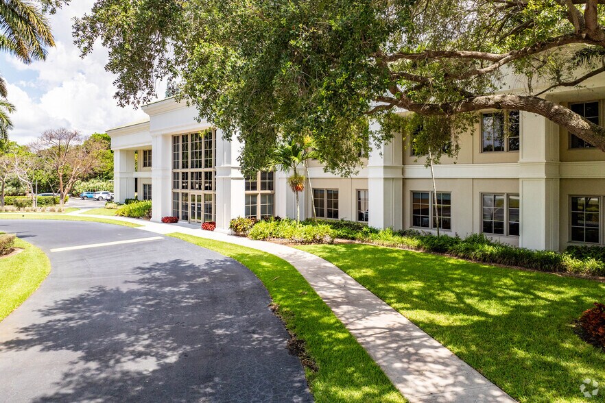 More Photos Of 1501 Yamato Rd, Boca Raton Office For Lease