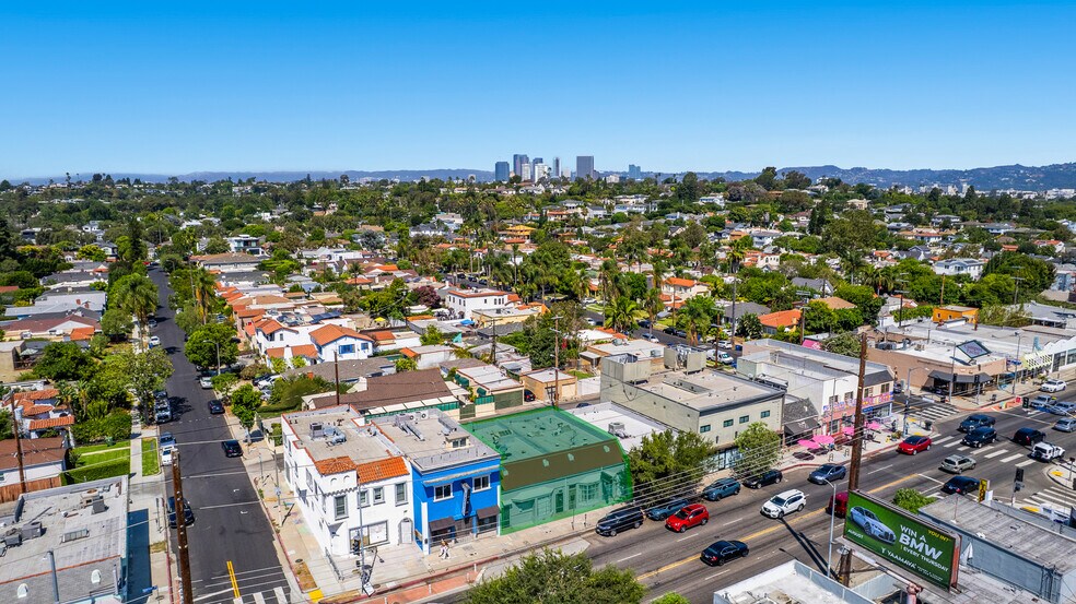 More Photos Of 2729-2735 S Robertson Blvd, Los Angeles Storefront For Sale