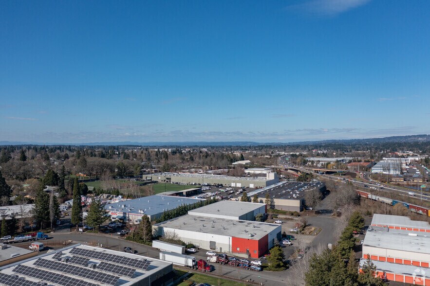 More Photos Of 6555 SW 110th Ct, Beaverton Industrial For Sale