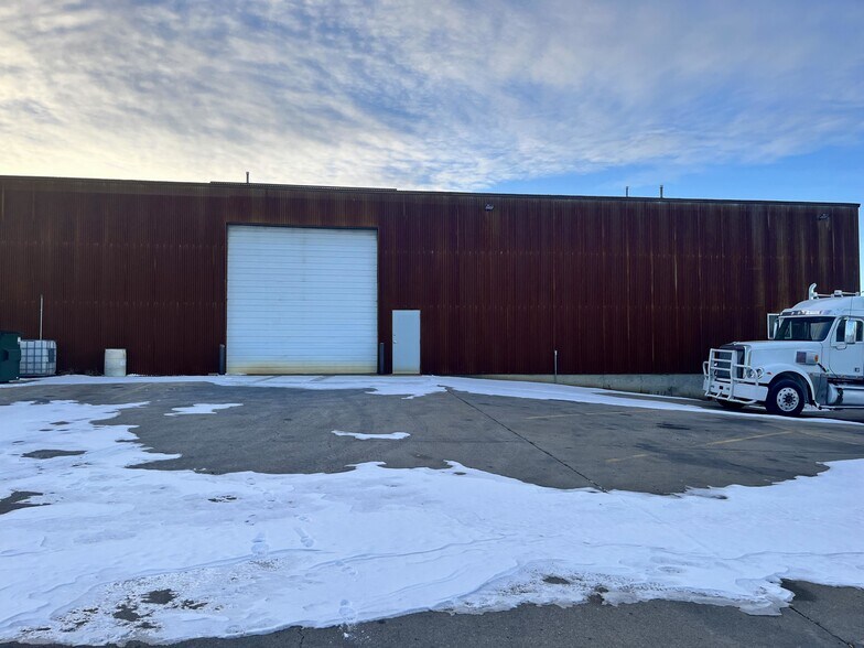More Photos Of 3201 Beale St, Rapid City Warehouse For Lease