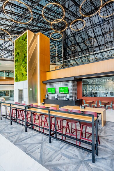 More Photos Of 5400 Lyndon B Johnson Fwy, Dallas Unknown For Lease