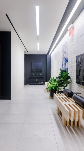 More Photos Of 53 Pearl St, Brooklyn Coworking Space