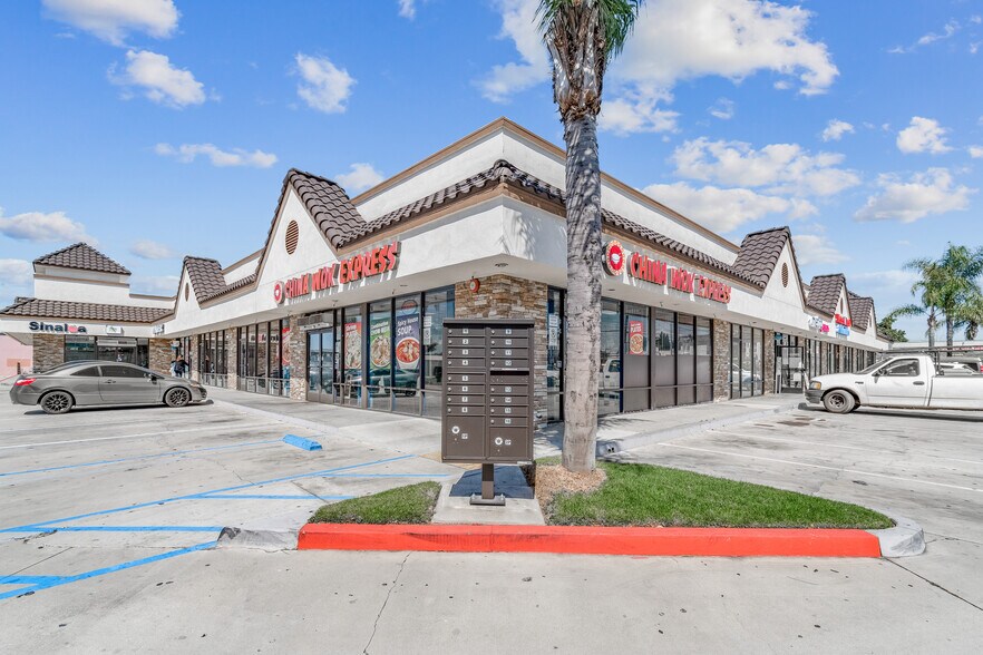 More Photos Of 15737-15751 Bellflower Blvd, Bellflower Unknown For Lease