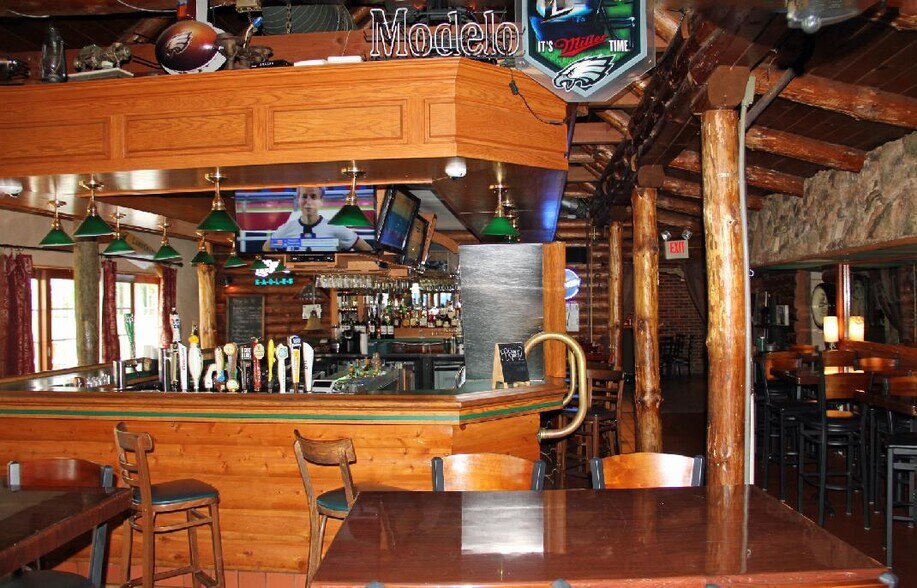 More Photos Of 1302 Monmouth Rd, Mount Holly Storefront Retail Office For Lease