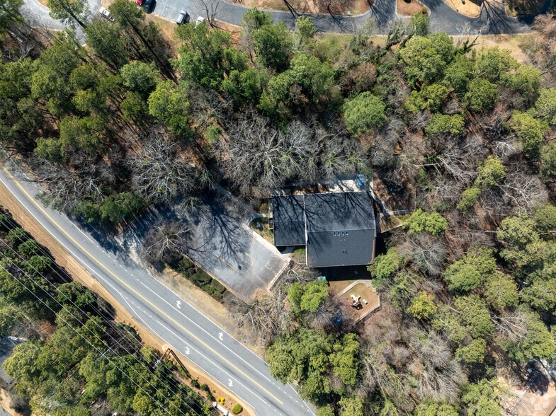 More Photos Of 9330 Nesbit Ferry Rd, Alpharetta Daycare Center For Lease