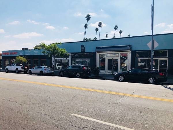 More Photos Of 5158 Hollywood Blvd, Los Angeles Storefront For Lease