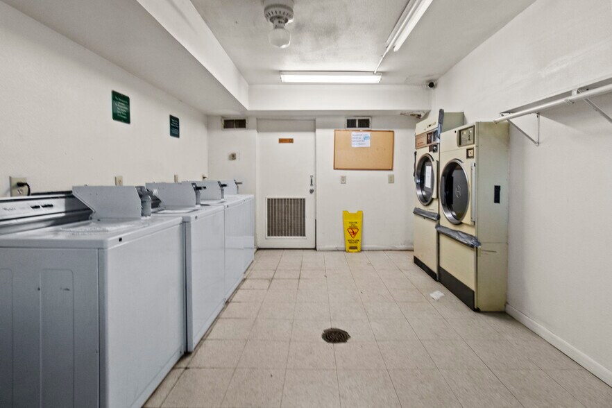 More Photos Of 2345 Nall St, Port Neches Apartments For Sale