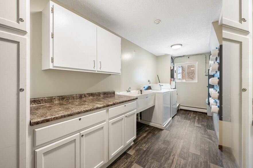 More Photos Of 1800 Larpenteur Ave W, Falcon Heights Apartments For Sale