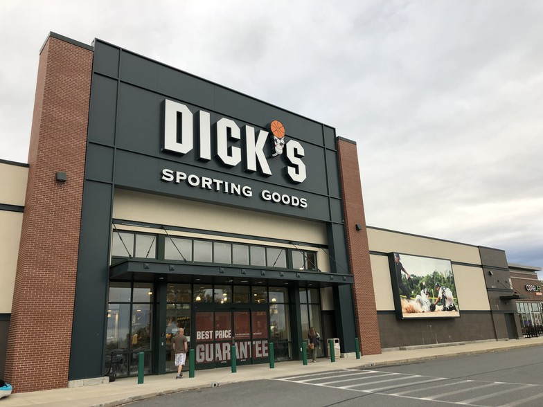 More Photos Of 579-1122 Troy Schenectady Rd, Latham Unknown For Lease