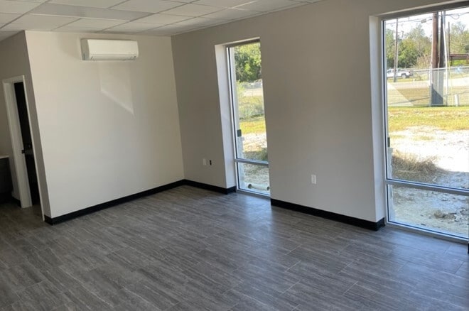 More Photos Of 7808 Highway 87 N, Orange Industrial For Lease