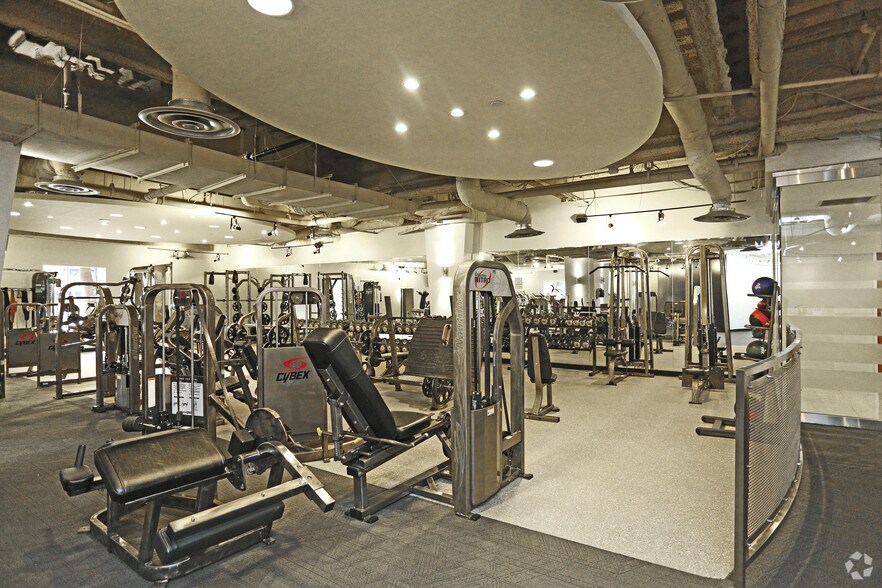 More Photos Of 5215 N O Connor Blvd, Irving Office For Lease