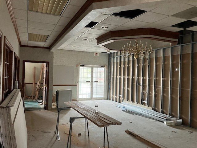 More Photos Of 16-20 E Shirley St, Mount Union Bank For Lease