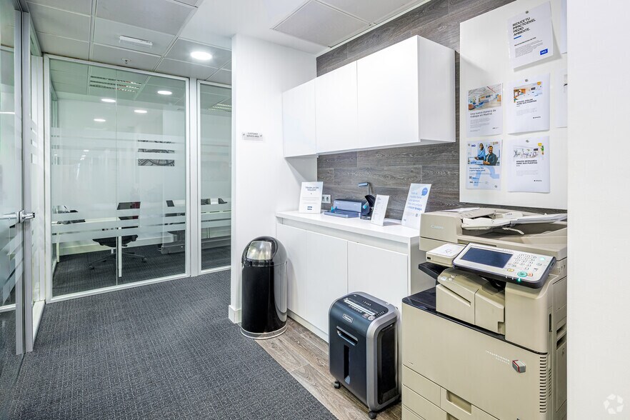 More Photos Of 93 Paseo Castellana, Madrid Coworking Space
