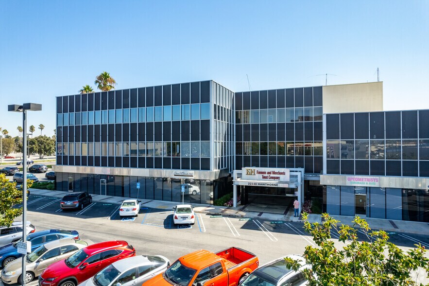 More Photos Of 22330-22356 Hawthorne Blvd, Torrance Medical For Lease