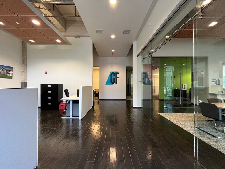 More Photos Of 2459 Wilkinson Blvd, Charlotte Loft Creative Space For Lease