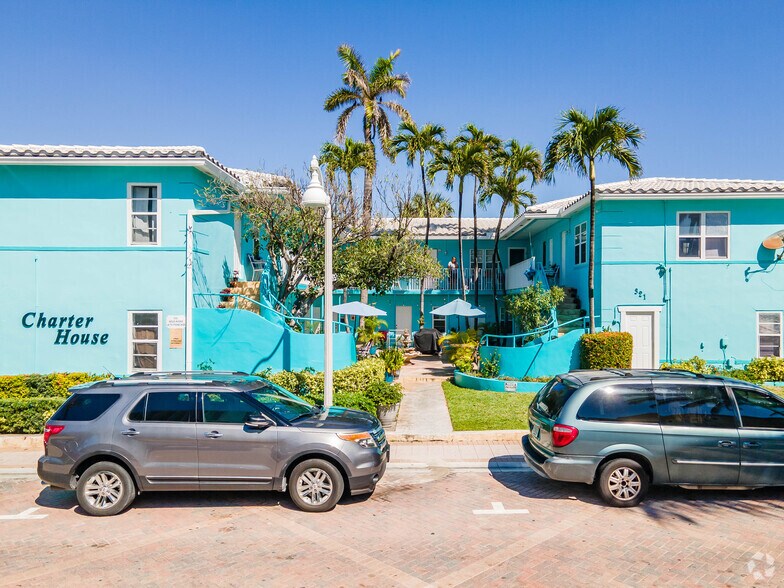 More Photos Of 321 Minnesota St, Hollywood Hotel For Sale