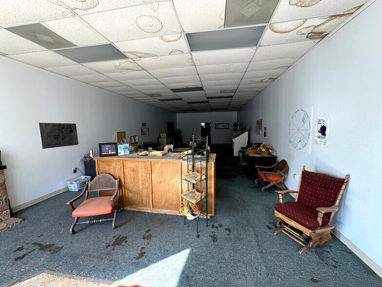 More Photos Of 114 W Main St, Canton Office For Sale