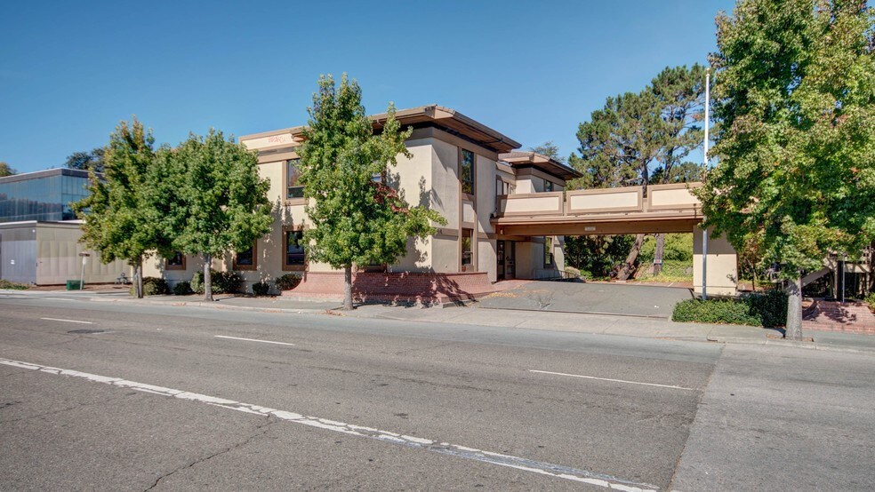 More Photos Of 915 Diablo Ave, Novato Office For Sale