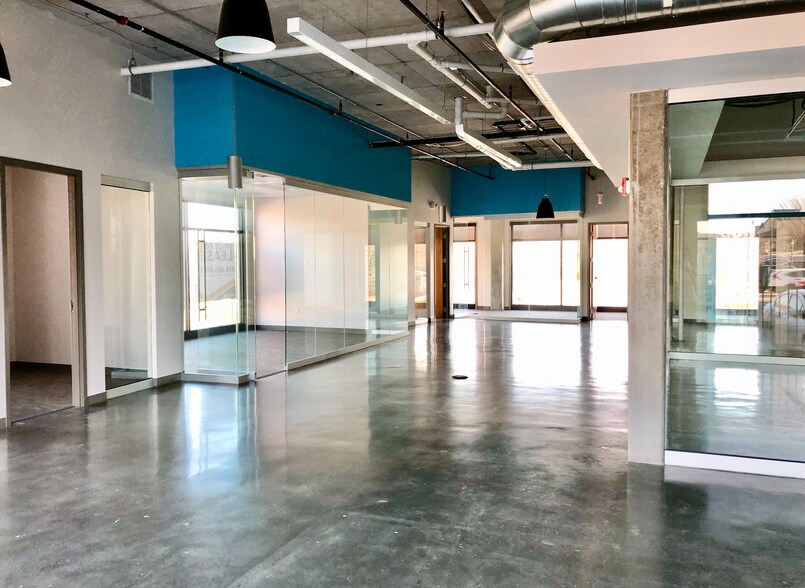 More Photos Of 5951 NW 63rd St, Kansas City Apartments For Lease