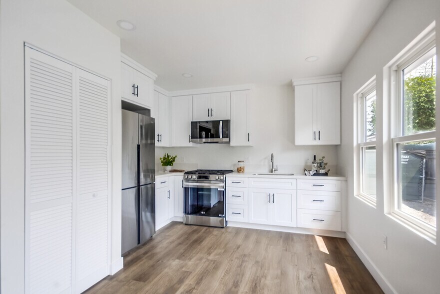 More Photos Of 4121 Utah St, San Diego Apartments For Sale