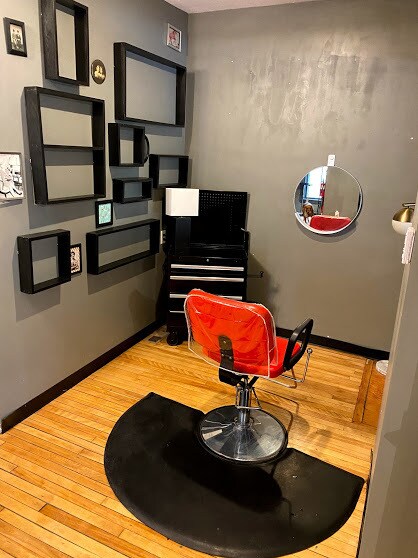 More Photos Of 2725-2729 Hennepin Ave, Minneapolis Storefront For Lease