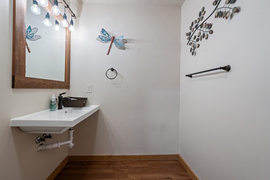 More Photos Of 1845 Hodgson Rd, Whitefish Hotel For Sale