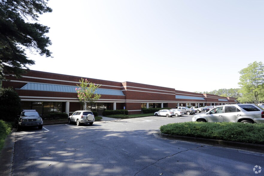 Primary Photo Of 1675 Lakes Pky, Lawrenceville Warehouse For Lease