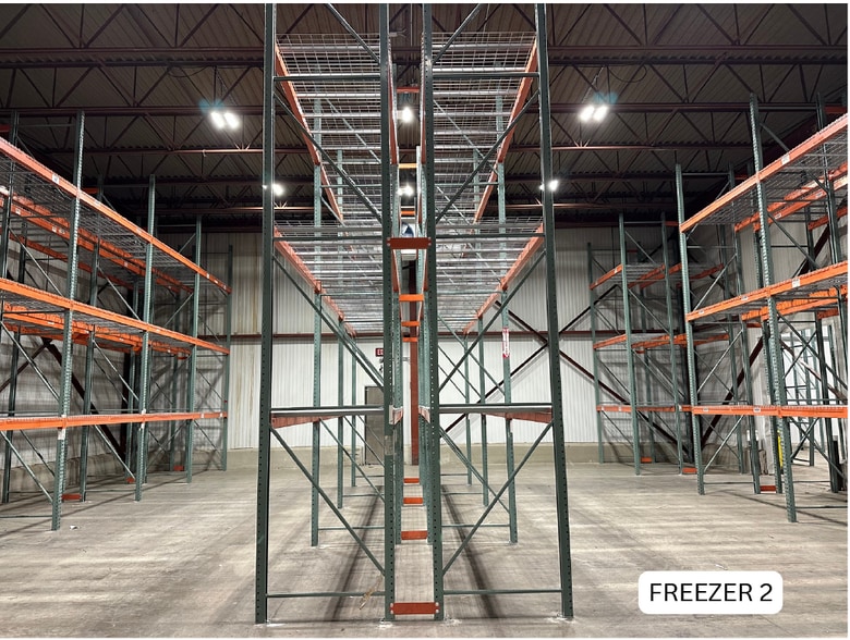 More Photos Of 2500 Freedland Rd, Hermitage Manufacturing For Sale