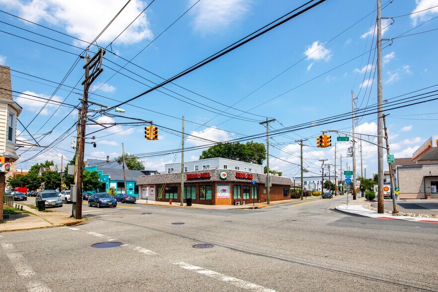 More Photos Of 5 Locust Avenue, Wallington Storefront For Sale