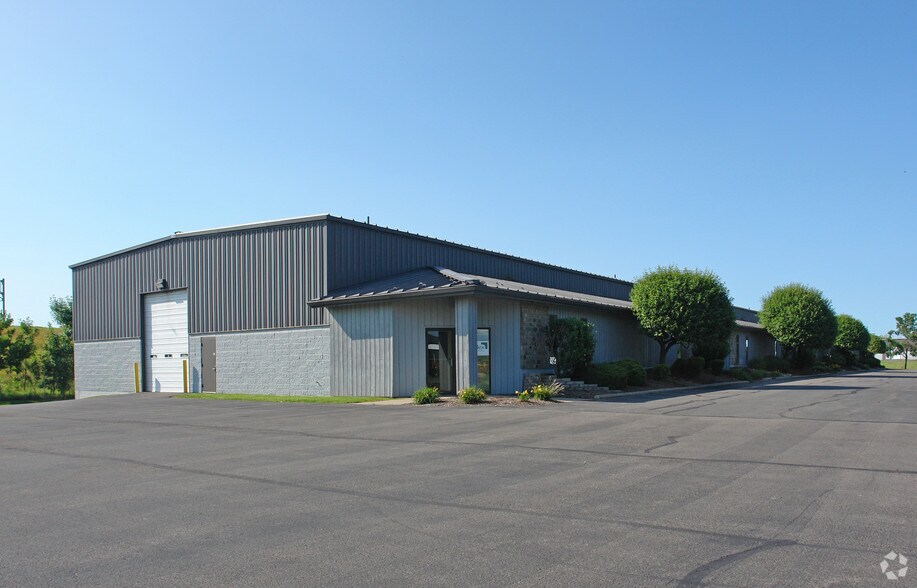 Primary Photo Of 235 Middle Rd, Henrietta Light Manufacturing For Lease