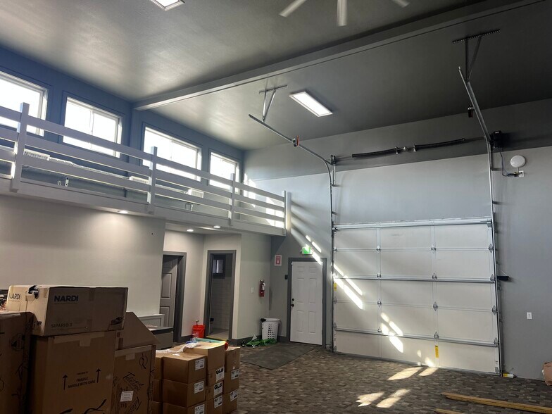 More Photos Of 201 N Fruitland St, Kennewick Industrial For Sale