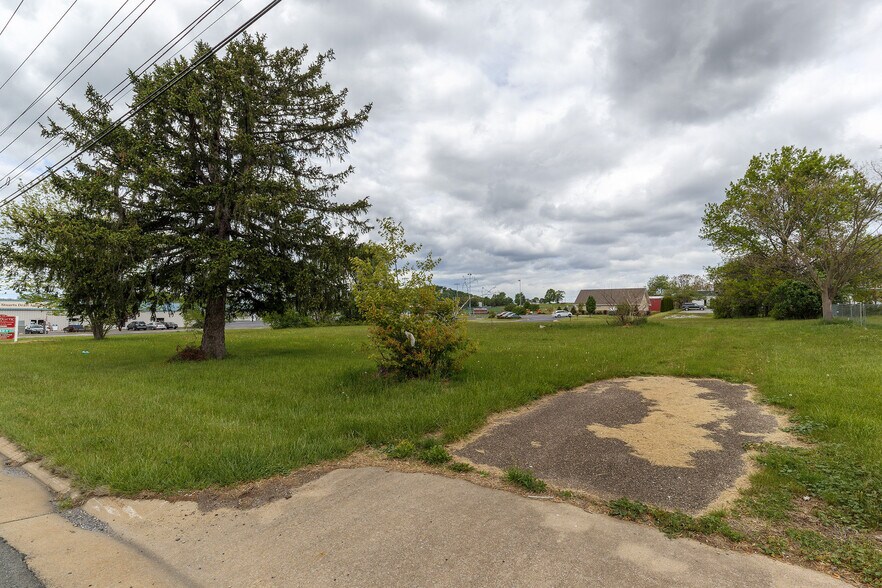 More Photos Of 3318 Stuarts Draft Hwy, Stuarts Draft Land For Sale
