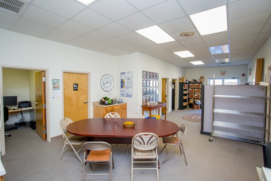 More Photos Of 1806 Deep Run Rd, Pipersville Industrial For Lease