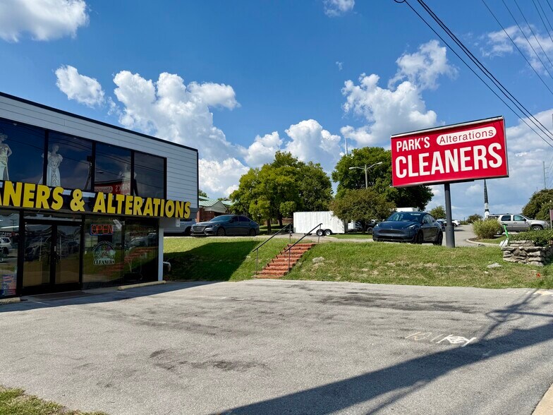 More Photos Of 3707 Hillsboro Pike, Nashville Storefront Retail Office For Sale