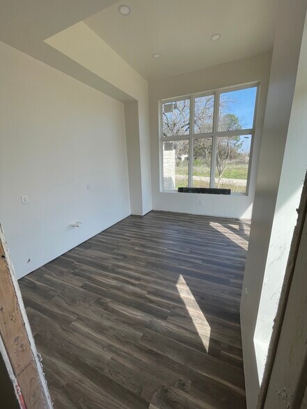 More Photos Of 1360 N Kimball Ave, Southlake Medical For Lease