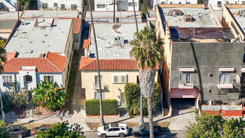 More Photos Of 325 N Stanley, Los Angeles Apartments For Sale